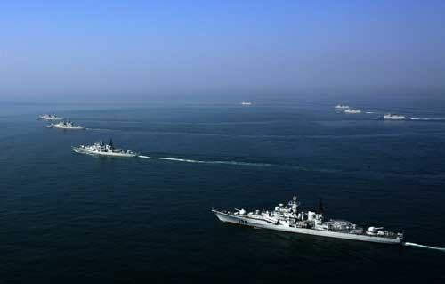 Biên đội tàu chiến Trung Quốc trên Thái Bình Dương (hình minh họa)