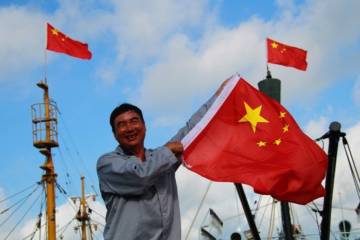 Một chuyến đánh bắt trộm, vơ vét tài nguyên hải sản tại Trường Sa có tổ chức của ngư dân Trung Quốc