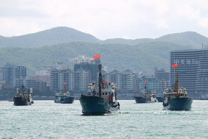 Lực lượng tàu cá Trung Quốc xuất phát tại Tam Á, Hải Nam vào sáng hôm qua 12/7