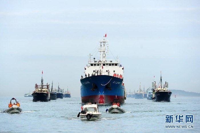 Tàu chỉ huy 30 tàu cá đồng thời là tàu cung cấp đảm bảo hậu cần, số hiệu Quỳnh Tam Á F1868 có tin bị chết máy trên biển Đông trên đường trở về khiến dư luận đặt câu hỏi về âm mưu đằng sau nó