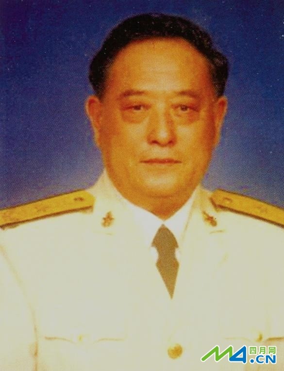 Lưu Hỷ Trung, chỉ huy tàu 281 đánh chiếm Hoàng Sa năm 1974, sau làm Phó tư lệnh hạm đội Nam Hải, lon thiếu tướng hải quân, đã nghỉ hưu