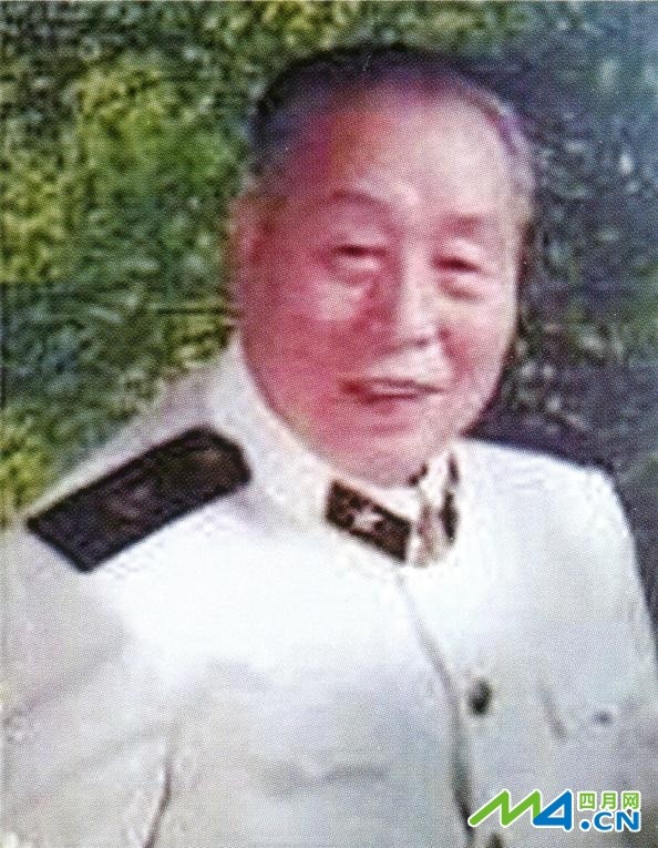 Ngụy Minh Thâm, Phó tư lệnh căn cứ quân sự Du Lâm, lon thiếu tướng hải quân, Tổng chỉ huy quân Trung Quốc đánh chiếm Hoàng Sa ngoài thực địa, sau khi đánh chiếm Hoàng Sa vẫn giữ chức cũ, không được đề bạt thăng cấp bậc và quân hàm. Chết tháng 12/2007