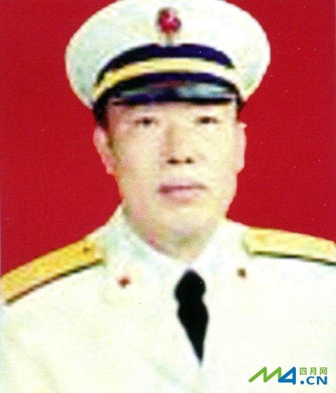 Vương Khắc Cường, chỉ huy tàu 271 đánh chiếm Hoàng Sa năm 1974, sau làm Trưởng phòng Huấn luyện học viện Hải quân Trung Quốc, lon thiếu tướng, đã nghỉ hưu