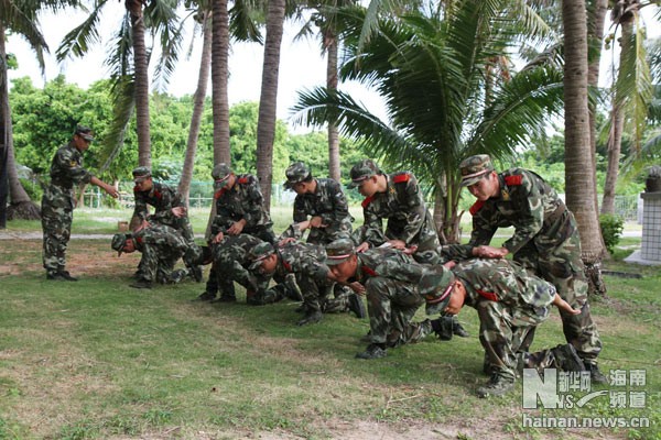 Lực lượng biên phòng Trung Quốc đồn trú trái phép trên đảo Phú Lâm, Hoàng Sa huấn luyện "chi đội biên phòng Tam Sa" để hỗ trợ ngư dân sinh sống trái phép trên đảo trong các hoạt động nghề cá