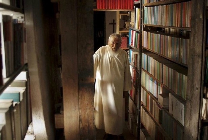 Linh mục Sergio ẩn cư tại một tu viện xa xôi ở Ý