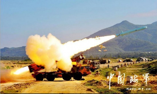 Dàn tên lửa mặt đất hải quân Trung Quốc khai hỏa
