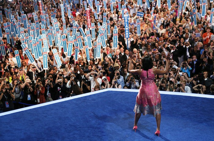 Đệ nhất phu nhân Hoa Kỳ Michelle Obama vừa có bài phát biểu làm nức lòng cử tri Mỹ