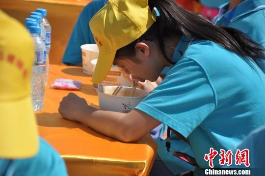 Lễ hội ẩm thực Liễu Châu thu hút khá nhiều thanh niên Trung Quốc dịp nghỉ lễ