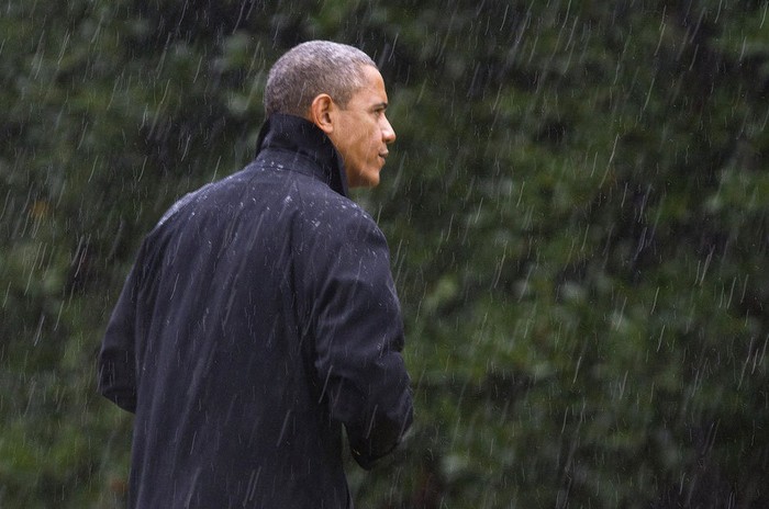 Siêu bão Sandy vẫn không ngăn được bước chân ông Obama trên đường vận động tranh cử