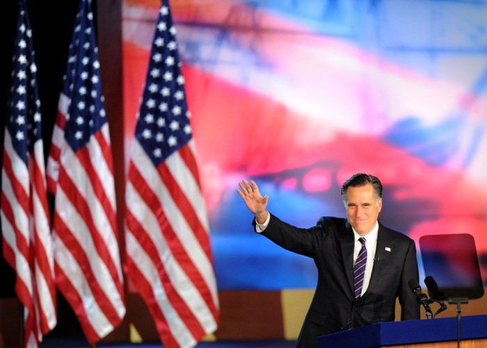 Trước đó Mitt Romney đã gọi điện chúc mừng ông Obama và thừa nhận mình đã thất bại