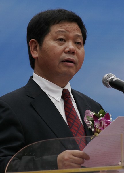 Hứa Tông Hành, nguyên Thị trưởng Thâm Quyến, Quảng Đông bị tuyên án tử hình năm 2011 do tội tham nhũng, tạm hoãn thi hành án 2 năm