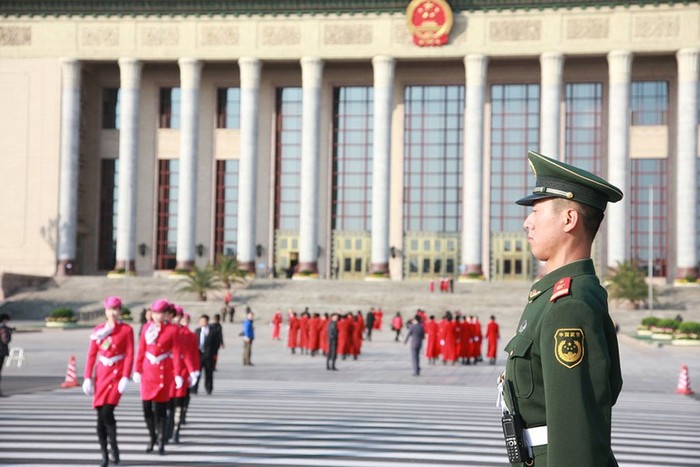 Trung Quốc huy động một lực lượng lễ tân hùng hậu để phục vụ đại hội 18 thành công