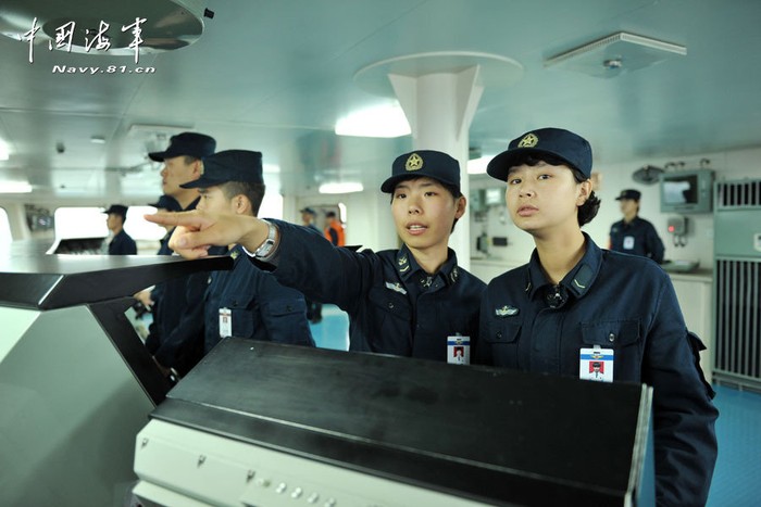 Để phục vụ chuyện ăn uống cho "hơn 1000 người" trên tàu sân bay Liêu Ninh, công tác hậu cần phải được đảm bảo tốt nhất