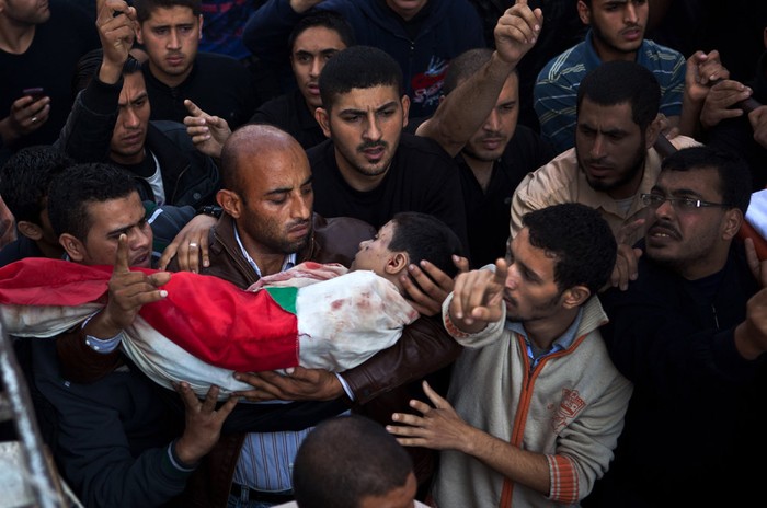 Gần 100 dân thường Palestine đã thiệt mạng trong các cuộc không kích của Israel vào Dải Gaza
