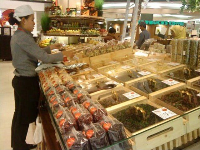 Hoa quả sấy Thái Lan trong siêu thị