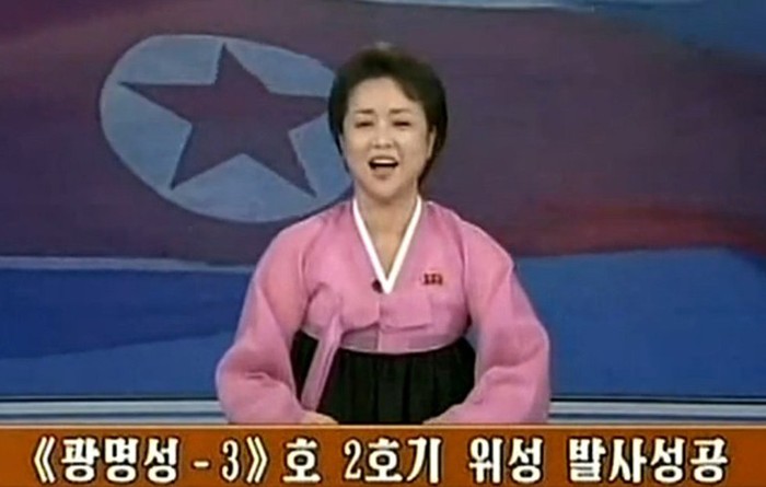 Hãng thông tấn Bắc Triều Tiên KCNA thông báo phóng thành công vệ tinh với vẻ tự đắc