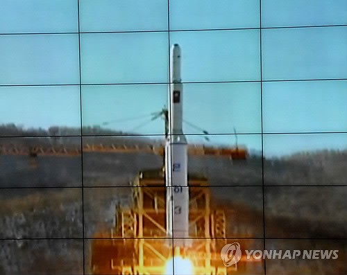 Hãng thông tấn Hàn Quốc Yonhap đưa lại hình ảnh vụ phóng tên lửa ngày 12/12/2012 của Bắc Triều Tiên
