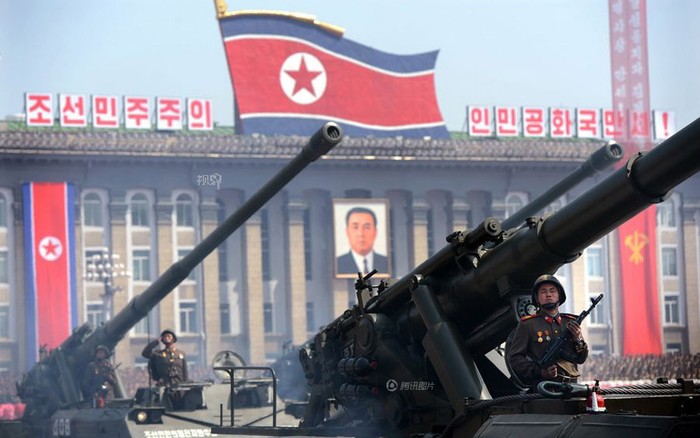 Bên cạnh đó, Bắc Triều Tiên là một trong số ít quốc gia duy trì số quân thường trực lớn trên thế giới hiện nay