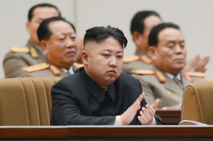 Nhà lãnh đạo Kim Jong-un trong lễ kỷ niệm 1 năm ngày mất của cha mình, cố Chủ tịch Kim Jong-il