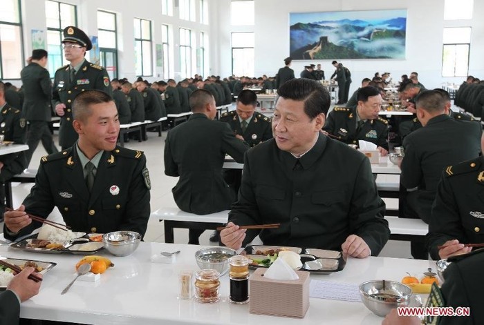 Tập Cận Bình thị sát quân khu Quảng Châu và hạm đội Nam Hải ngay sau khi ngồi vào ghế Tổng bí thư kiêm Chủ tịch Quân ủy Trung ương.