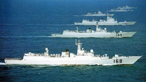 Tàu chiến hạm đội Nam Hải trên Biển Đông