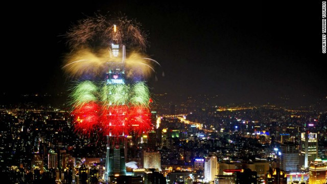 Màn bán pháo hoa năm nay có chủ đề "Amazing Moment, Amazing Taipei", và sẽ được kéo dài trong 188 giây.