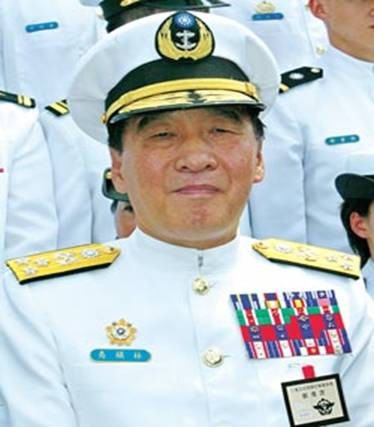 Lâm Chấn Di, lon Thượng tướng 4 sao, Tổng tham mưu trưởng quân đội Đài Loan từ 2/2/2009 và chuẩn bị nghỉ do vượt trần quân hàm