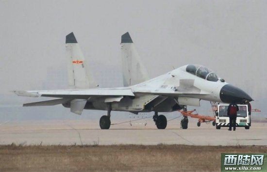 Hình ảnh được cho là chiến đấu cơ J-16 "bị rò rỉ" và lan truyền trên các trang mạng quân sự Trung Quốc những ngày gần đây