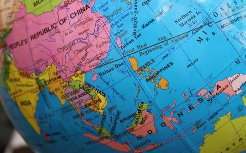 Quả địa cầu Trung Quốc ngấm ngấm đưa đường "lưỡi bò" vào trường học Philippines