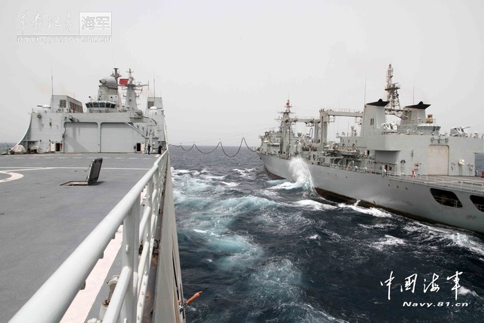 Cận cảnh 2 tàu lưỡng thê đổ bộ hạm đội Nam Hải, Trung Quốc khi tập trận chiếm đảo trên Biển Đông