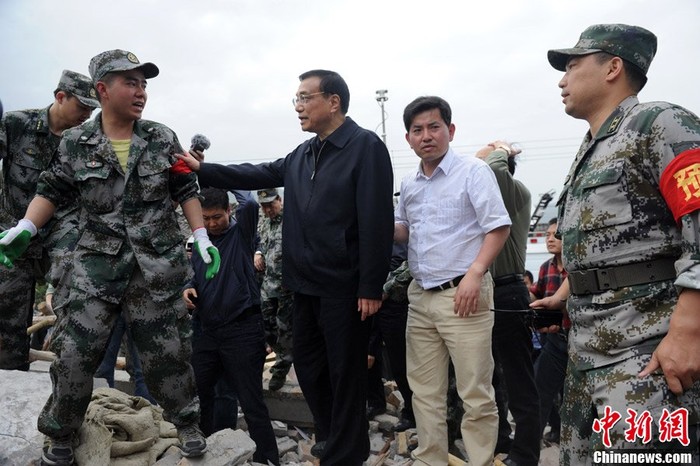 Ông Lý Khắc Cường, Thủ tướng Trung Quốc đến hiện trường chỉ đạo cứu hộ