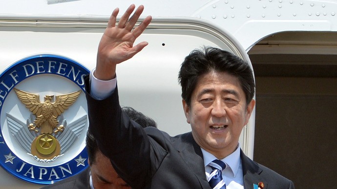 Thủ tướng Shinzo Abe bắt đầu chuyến công du Liên bang Nga và Trung Đông
