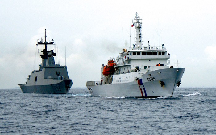 Tàu chiến và tàu tuần tra Đài Loan kéo ra vùng biển sát Philippines