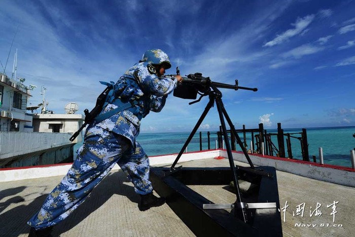 Lính Trung Quốc đồn trú trái phép trên một điểm đảo Trung Quốc chiếm của Việt Nam tại quần đảo Trường Sa (hình minh họa)