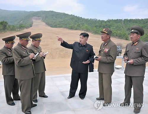 Ông Kim Jong-un thị sát công trường xây dựng khu resort ở Wonsan