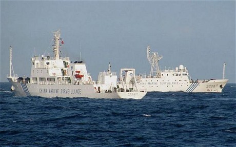2 tàu Hải giám Trung Quốc (hình minh họa)