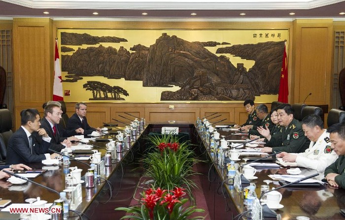 Bộ trưởng Quốc phòng Canada MacKay hội đàm với người đồng cấp Trung Quốc Thường Vạn Toàn tại Bắc Kinh hôm 3/6