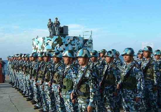 Lính Trung Quốc đồn trú trái phép tại Đá Chữ Thập ở quần đảo Trường Sa của Việt Nam