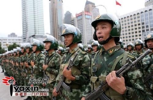 Lực lượng Cảnh sát vũ trang Trung Quốc ra quân "chống khủng bố" tại Tân Cương