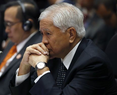 Ngoại trưởng Philippines Albert del Rosario: Manila đã kiệt sức trong đàm phán với Trung Quốc ở Biển Đông