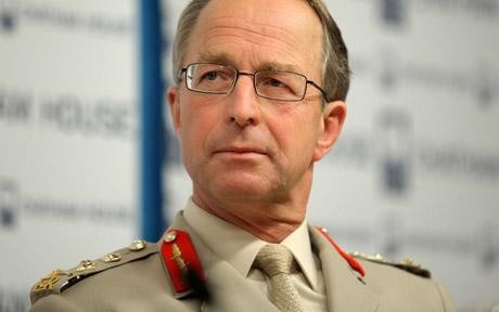 Tướng David Richards, Tổng tham mưu trưởng quân đội Anh sắp nghỉ hưu