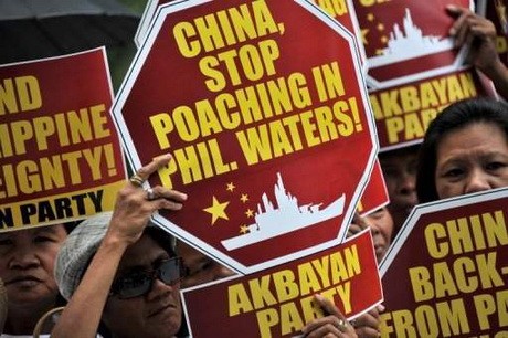 Dân Philippines biểu tình chống Trung Quốc bành trướng trên Biển Đông hồi năm ngoái