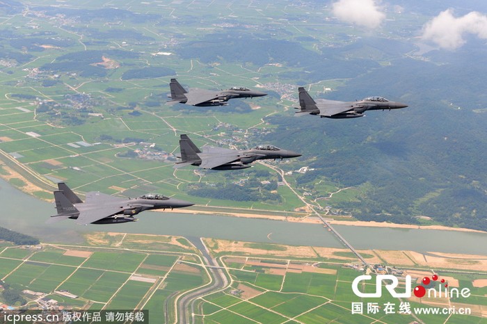 F-15K Hàn Quốc trên bầu trời Busan