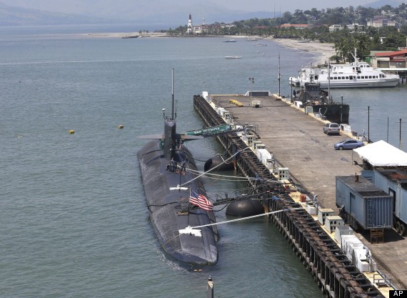 Tàu ngầm Mỹ USS Olympia neo đậu tại cảng Subic, Philippines