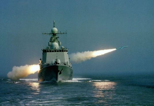 Lực lượng 3 hạm đội Trung Quốc vừa tập trận trên Biển Đông hôm 27/7, trong đó có 10 quả tên lửa đã được bắn ra.