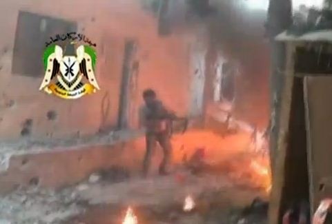 Giao tranh ác liệt tại ngoại ô Damascus, Syria hôm qua khiến ít nhất 12 phiến quân thiệt mạng.