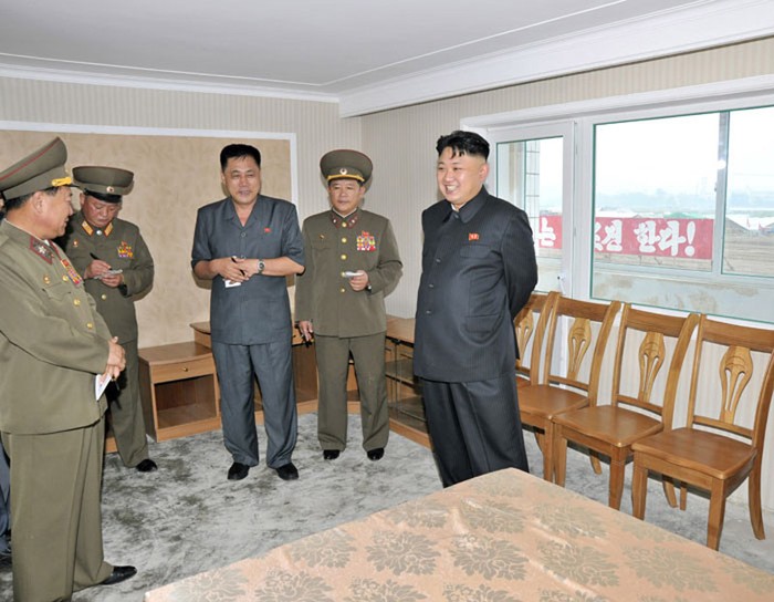 Một phòng ngủ trong khu chung cư dành cho các nhà khoa học Bắc Triều Tiên đang được xây dựng tại Bình Nhưỡng.
