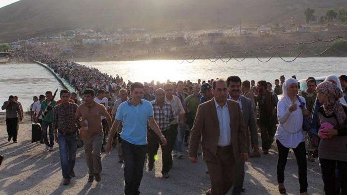35 ngàn người Kurd Syria đã đổ qua Iraq để tránh chiến tranh từ thứ Năm tuần trước.