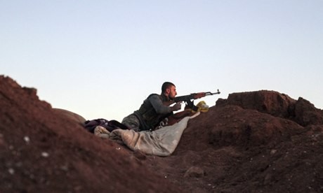 Một chiến binh người Kurd ở Đông Bắc Syria.