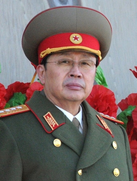 Jang Song-thaek trong bộ quân phục hàm Đại tướng Bắc Triều Tiên.